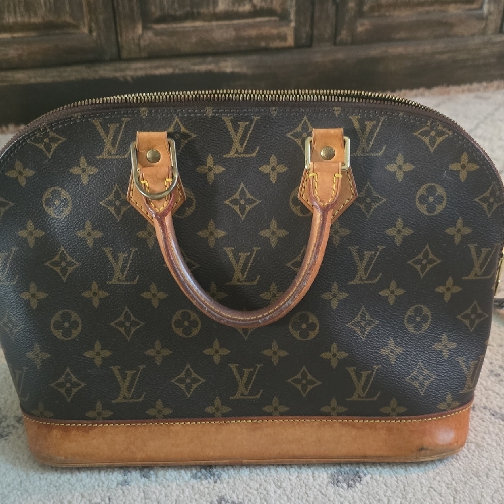 Louis Vuitton Black and Brown Monogram Bag